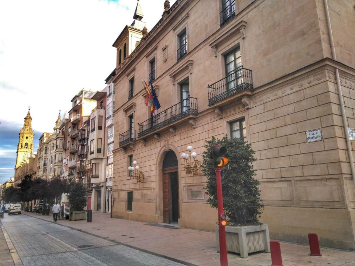"El Rincon Del Pintor"Enorme Piso A Junto A Laurel Ascensor By Apartamentos Logroño Exterior foto